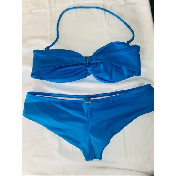 Blue bikini - Picture 2 of 2